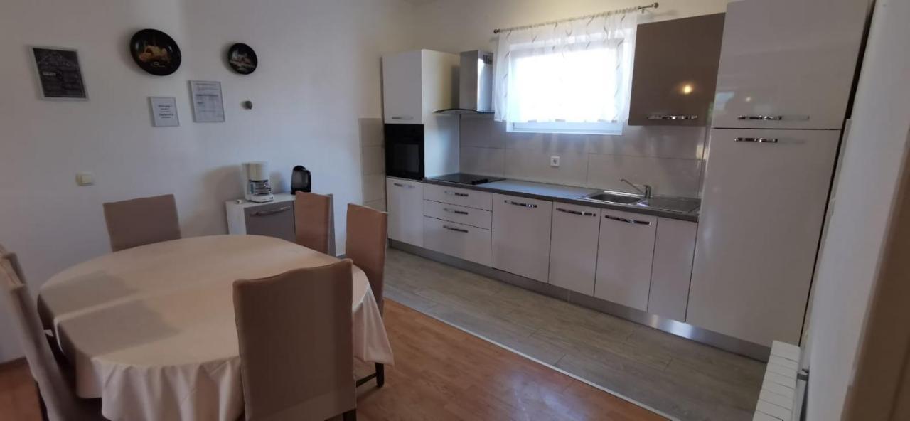 Apartments Tolic Biograd Na Moru Exterior foto