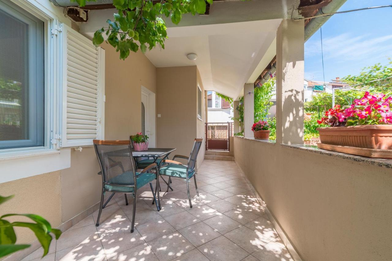 Apartments Tolic Biograd Na Moru Exterior foto