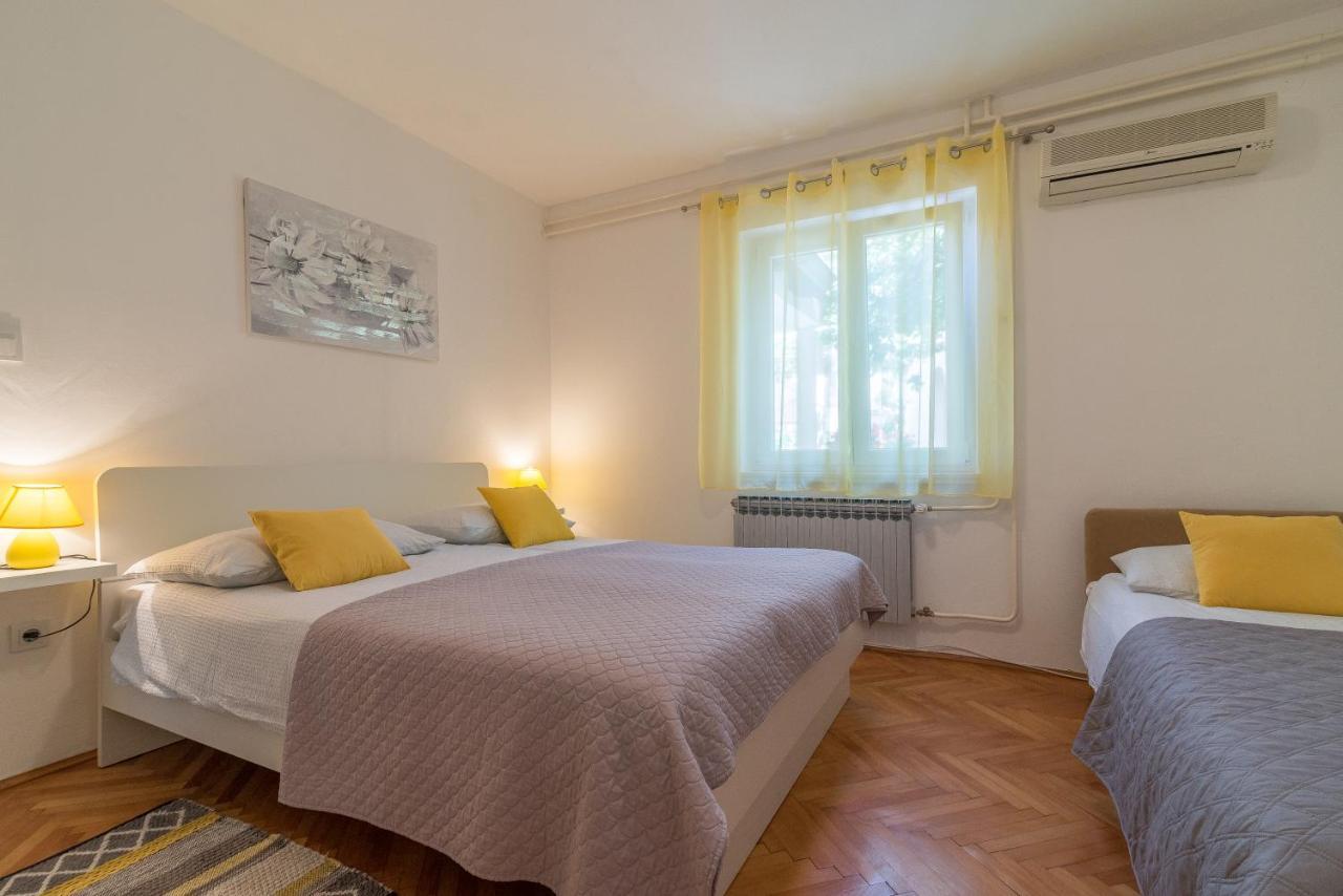 Apartments Tolic Biograd Na Moru Exterior foto