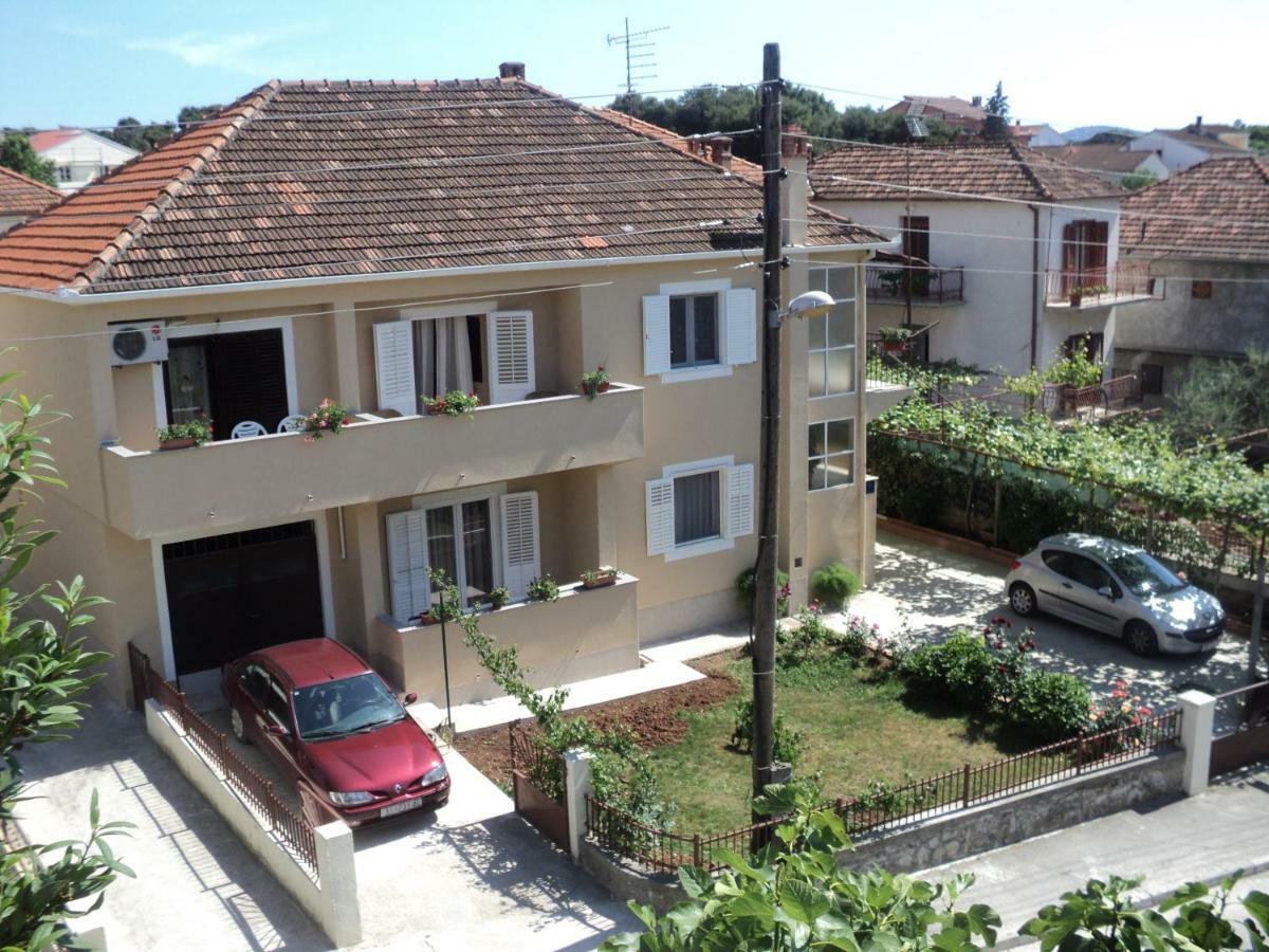Apartments Tolic Biograd Na Moru Exterior foto